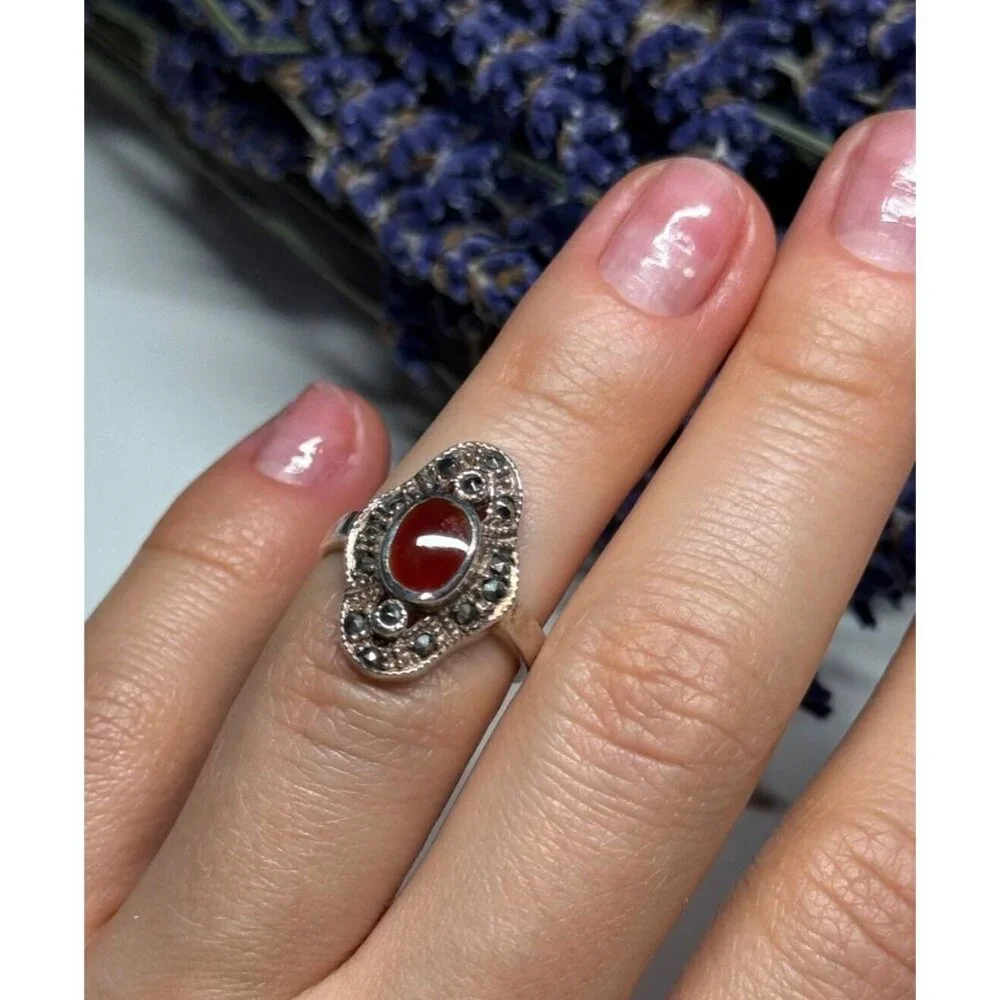 925 STERLING SILVER AMBER & MARCASITE RING SIZE 5